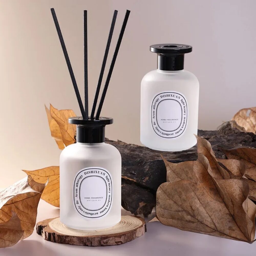 Large Frosted Bottle Scented Diffuser 200ml - English Pear